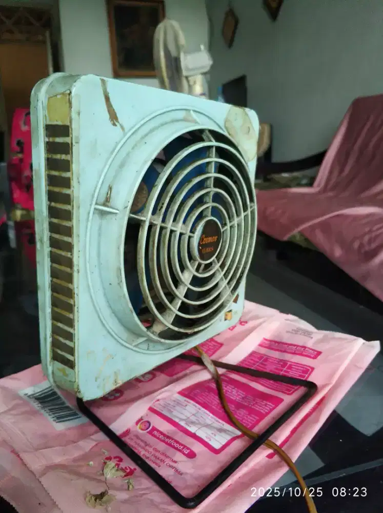 Kipas Angin kecil merk Maspion
