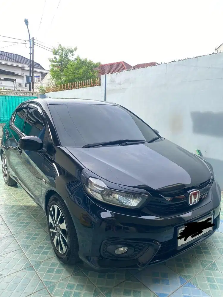 Honda Brio Satya (Modifikasi kelengkapan RS)
