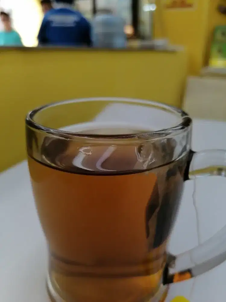 Di butuhkan waiters dan koki