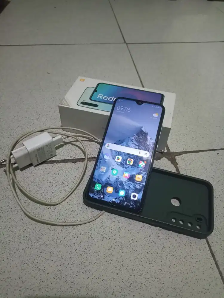 Redmi note 8 4/64