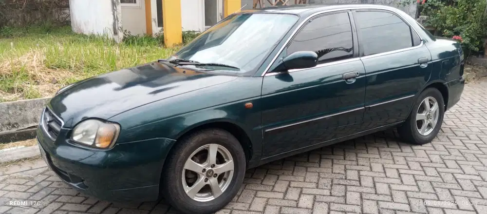 Suzuki Baleno 2000 Bensin