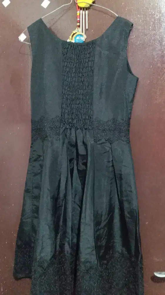 PRELOVE DRESS HITAM LENGAN PENDEK