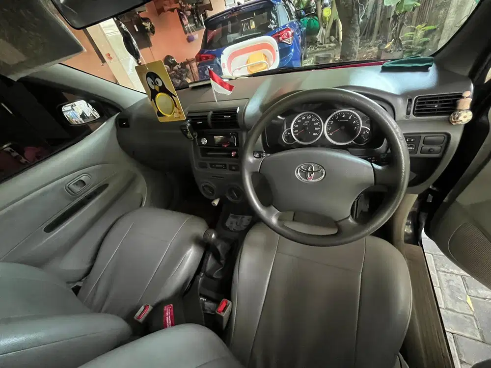 Toyota Avanza 2011 Bensin