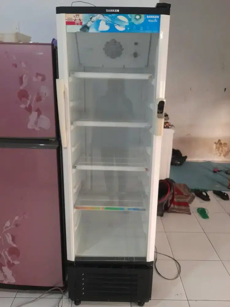 Kulkas Minuman / Showcase / Chiller Sanken SRS-279