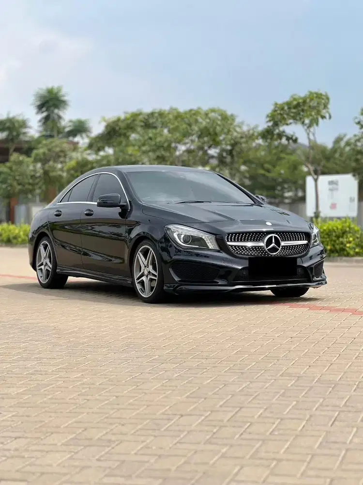 MERCEDES BENZ CLA200 2015 AMG SPORT MERCY CLA 200 2014 LOW MILES !