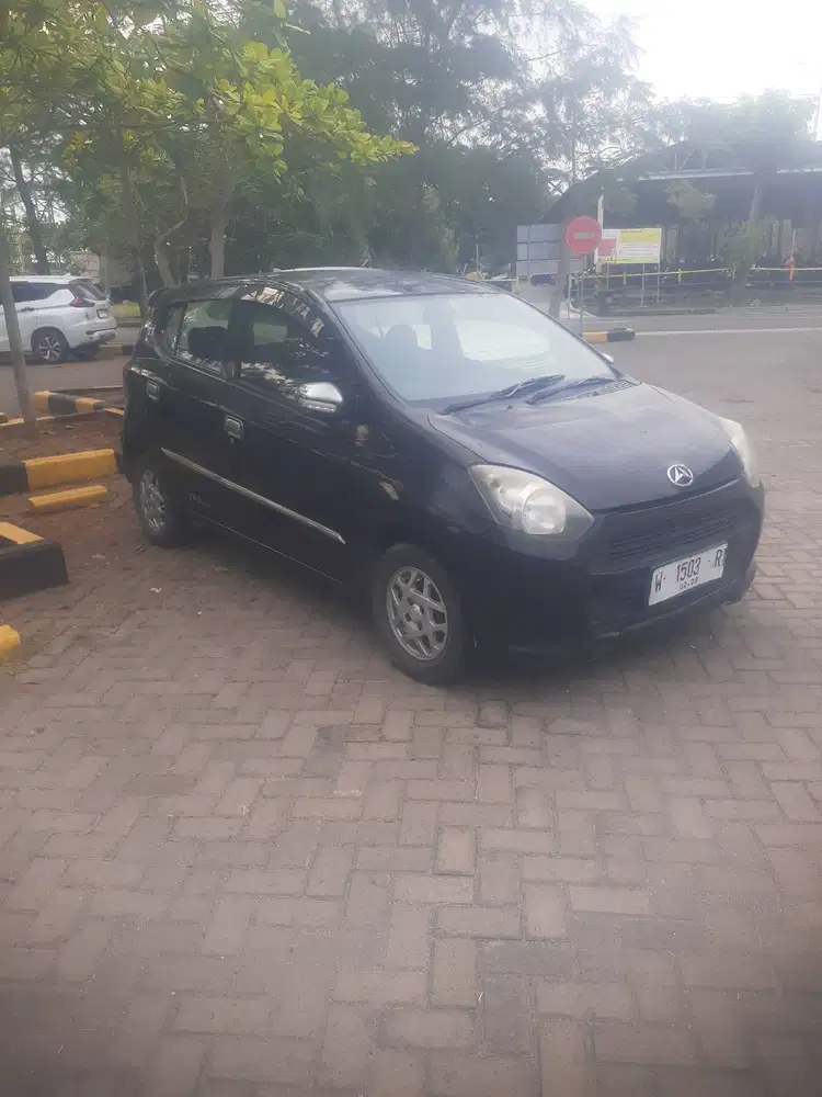 Ayla d+ 2014 hitam