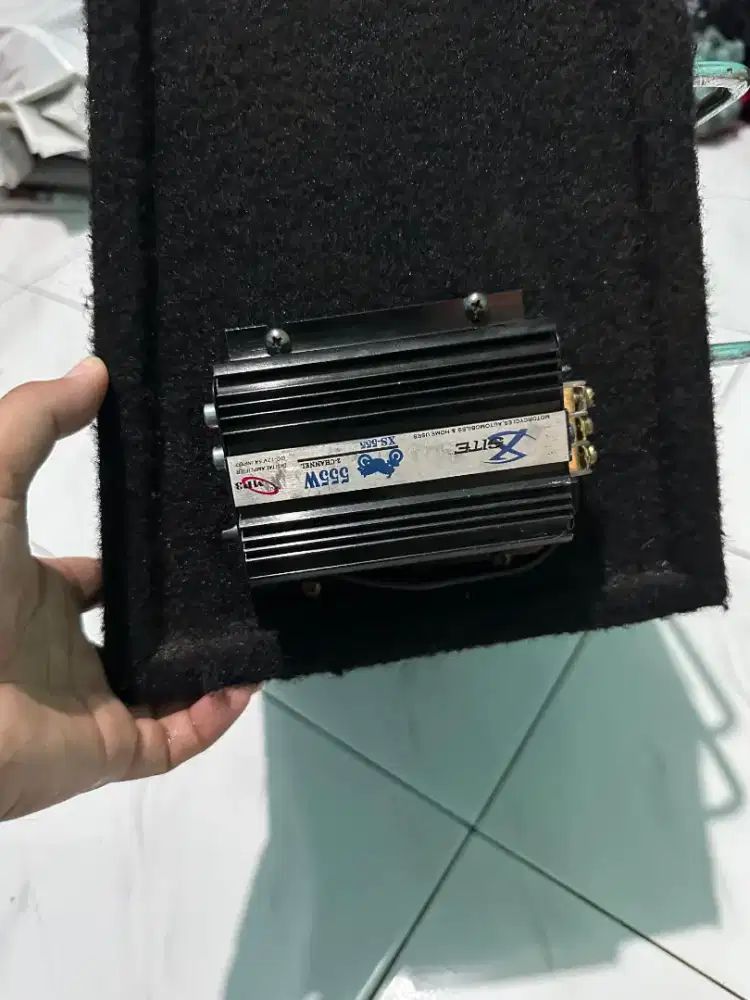 Subwoofer aktif