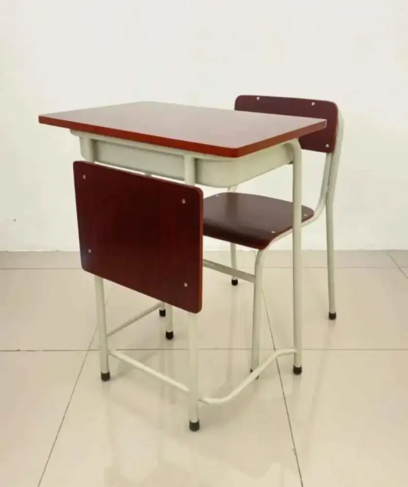 Set meja sekolah
