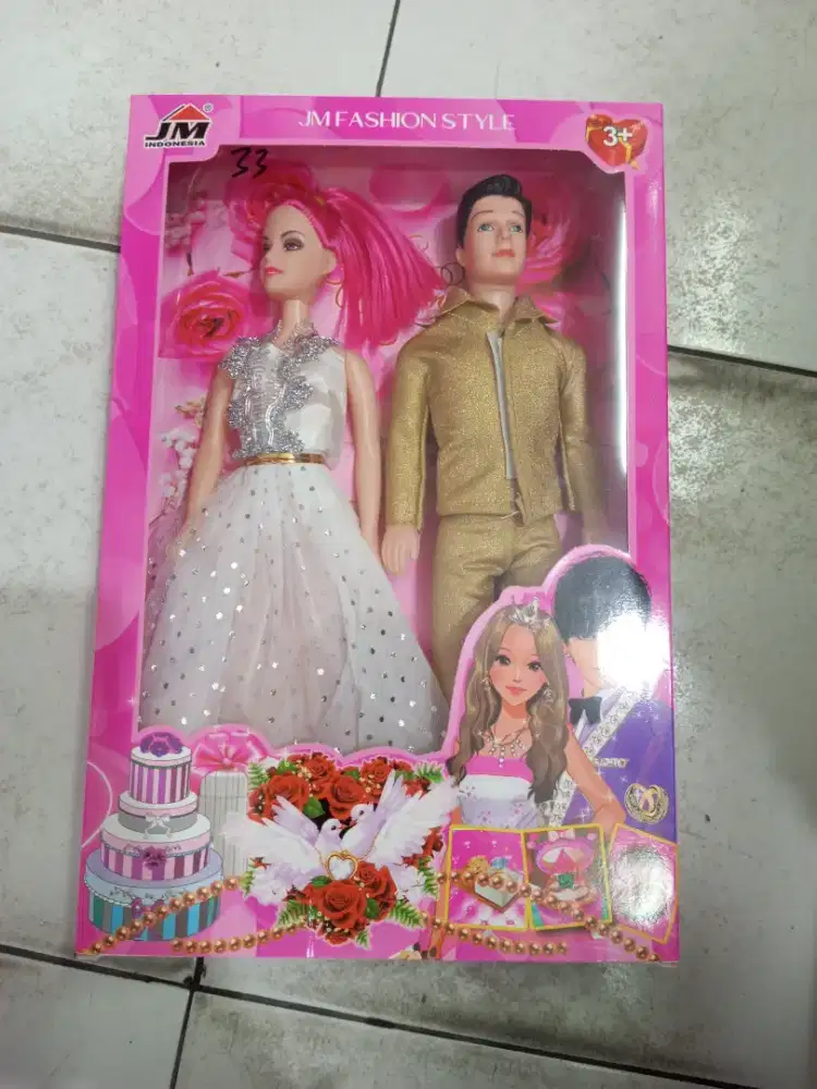 Mainan anak Barbie pasangan