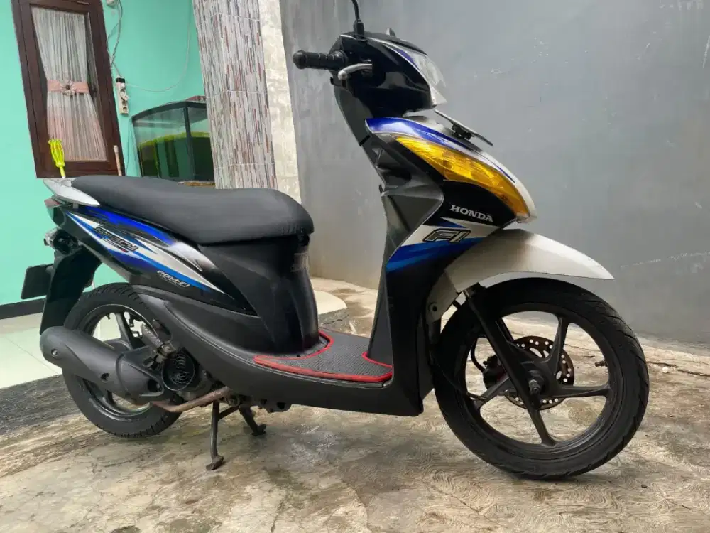 Honda Spacy FI 2013 Helm in