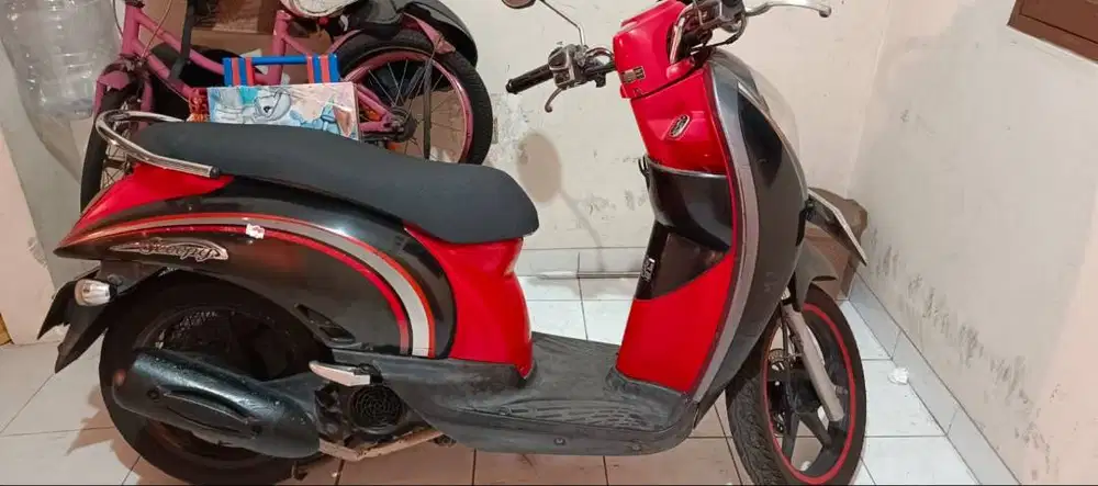 Jual Cepat Scoopy 2012