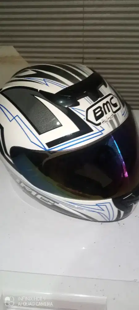 Helm full face Bmc seperti baru