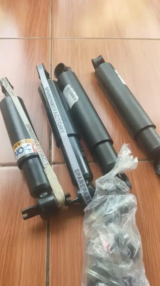 Jual shockbreaker kijang fullset