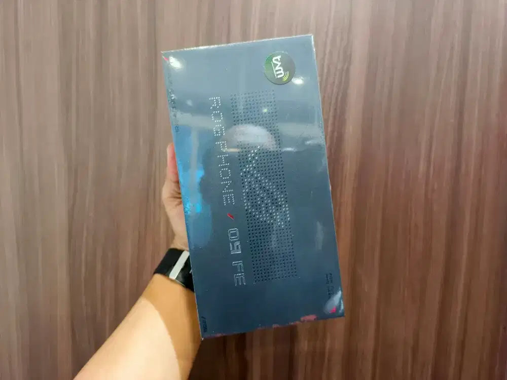 Asus ROG Phone 9 FE 12/256GB New Segel Garansi Resmi 1 Tahun