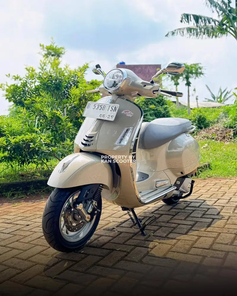JUAL MURAH VESPA GTS 150 iGET ABS 4V FACELIFT “KEYLESS” 2024 MULUS
