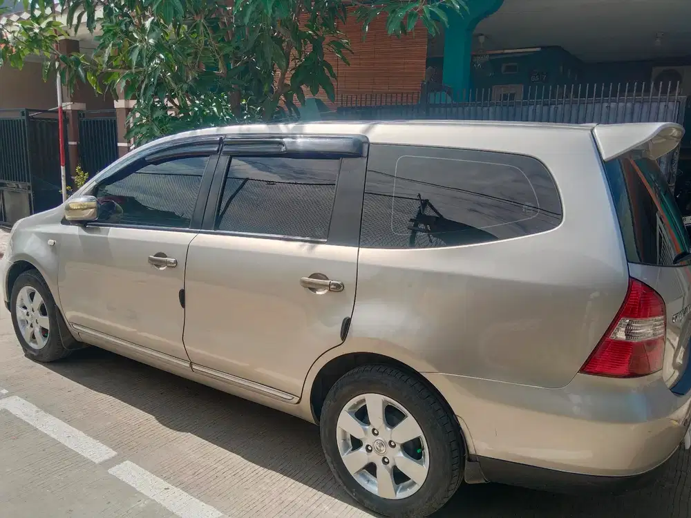 Nissan Grand livina 2008 Bensin