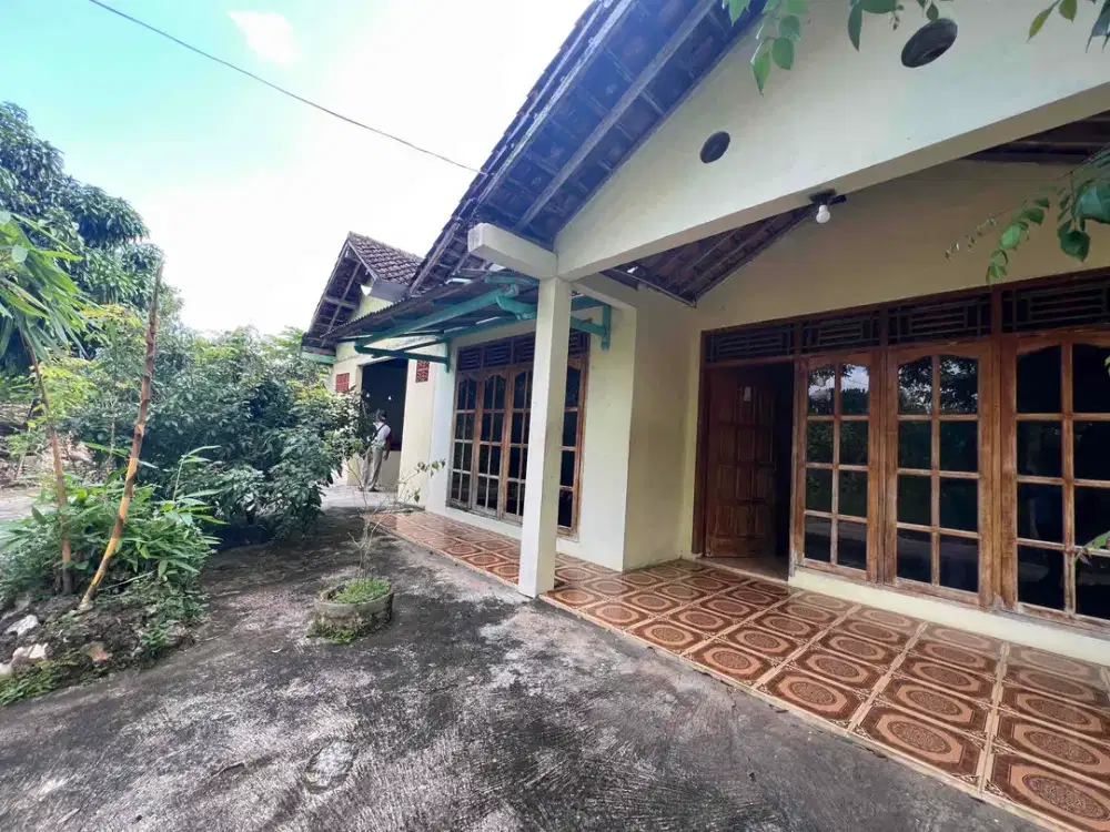 Jual Rumah Luas dan murah di Semanu Gunung Kidul strategis turun harga
