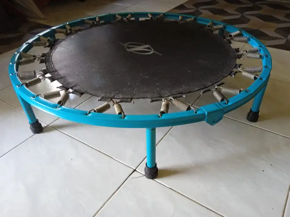 Trampolin second
