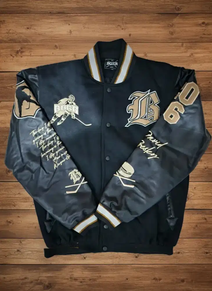 Varsity hitam BGSR
