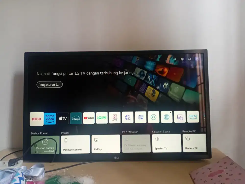 Dijual LG Smart TV 32 inch