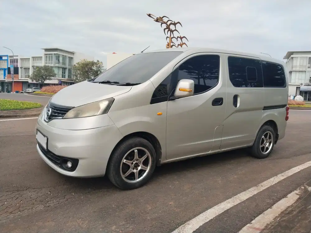 Nissan Evalia 2012 Bensin