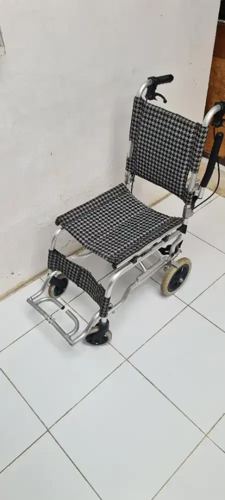 Kursi Roda Travel