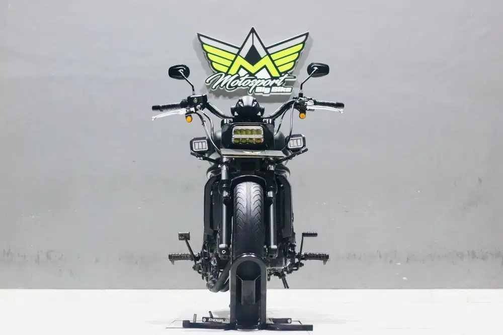 Kawasaki vulcan 650 ABS like new Rebel500 street500 er6n benelli bn600