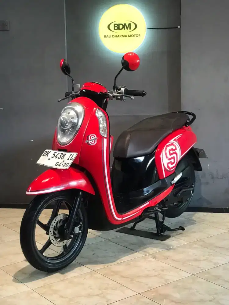 HONDA SCOOPY FI TAHUN 2015 PAJAK HIDUP SURAT LENGKAP UNIT MULUS