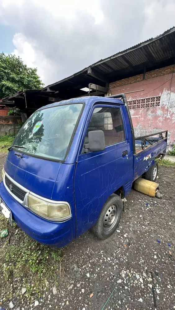 Suzuki Futura 2002 Bensin