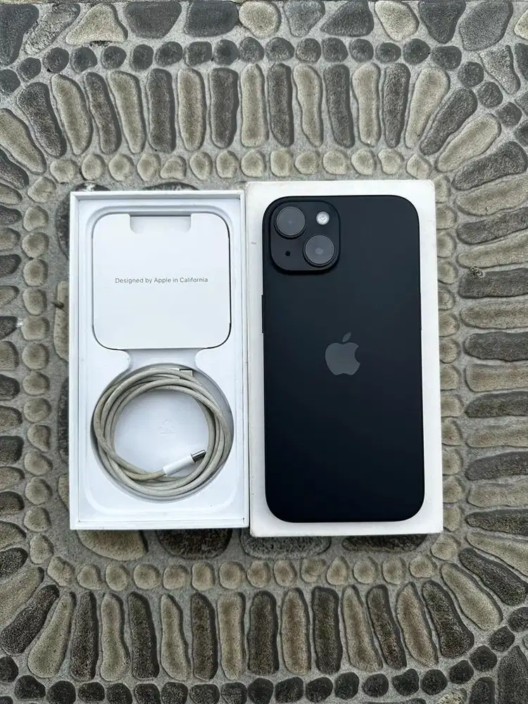 iPhone 15 128gb ibox