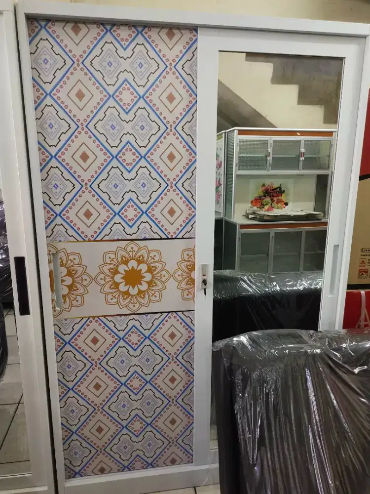 Lemari besi 2 pintu 120x180