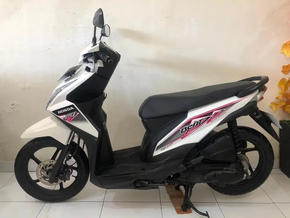 Honda Beat Th.2013 Putih!!