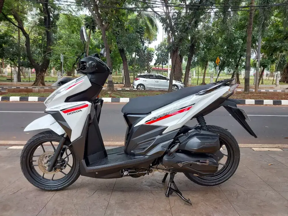 DIJUAL CASH HONDA VARIO 125 LED OLD CBS THN 2015 PAJAK IDUP SIAP PAKAI