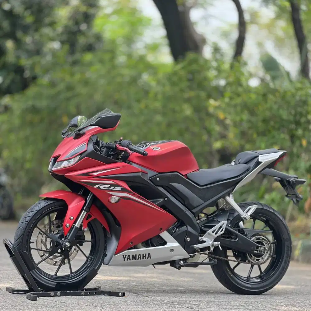 YAMAHA YZF R15 V3 MERAH 2017 KM 17K PAJAK PANJANG KAYAK BARU