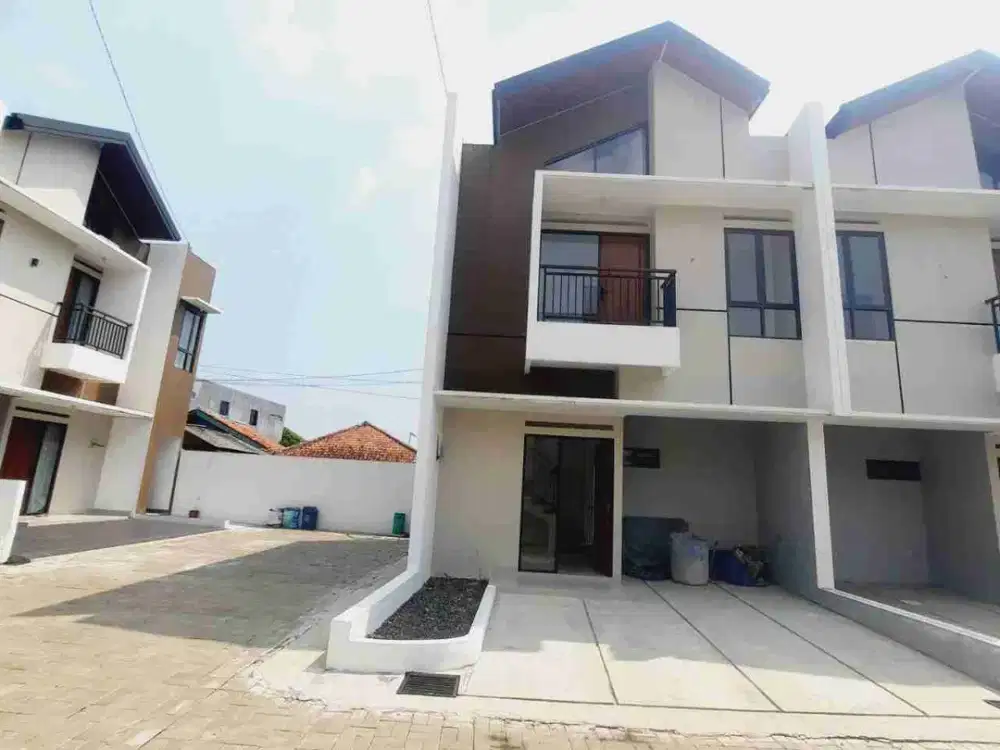Rumah cluster Setu siap huni 2 lantai KPR tanpa DP bebas banjir strategis ke kampus UNPAM dan paradise walk kota Tangerang Selatan