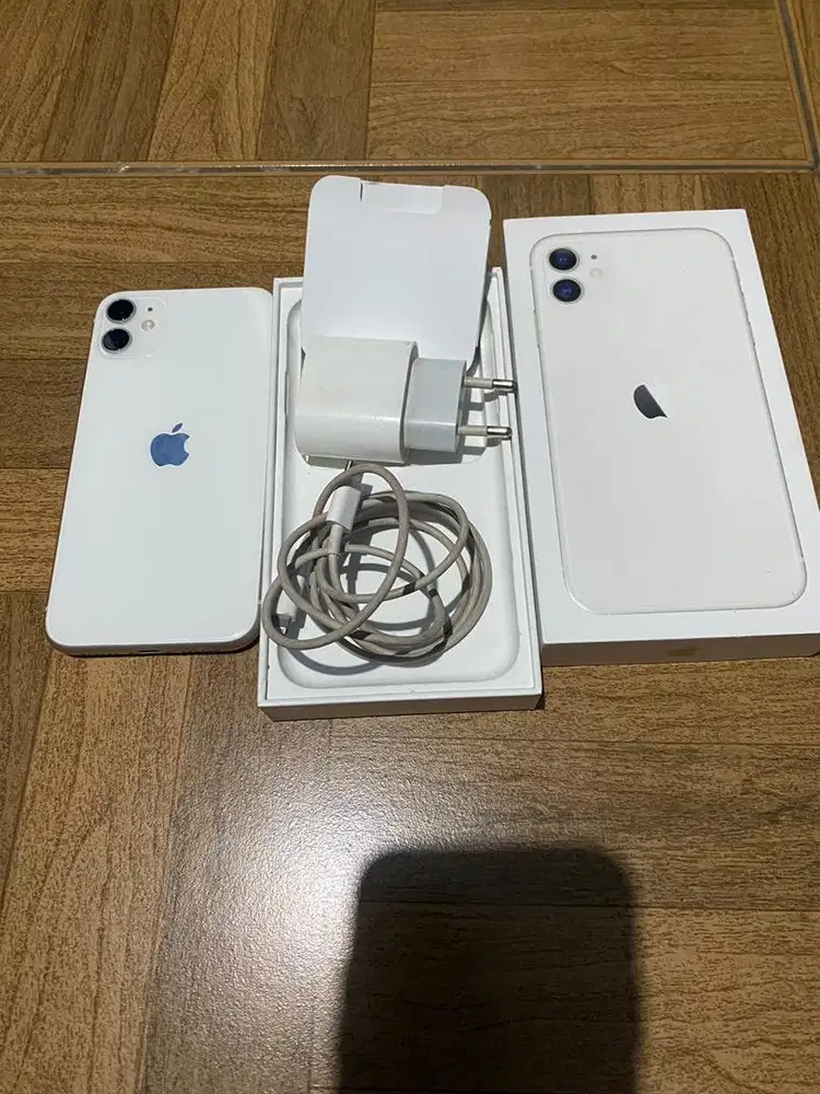 BU dijual Iphone 11 64gb iBox (White)