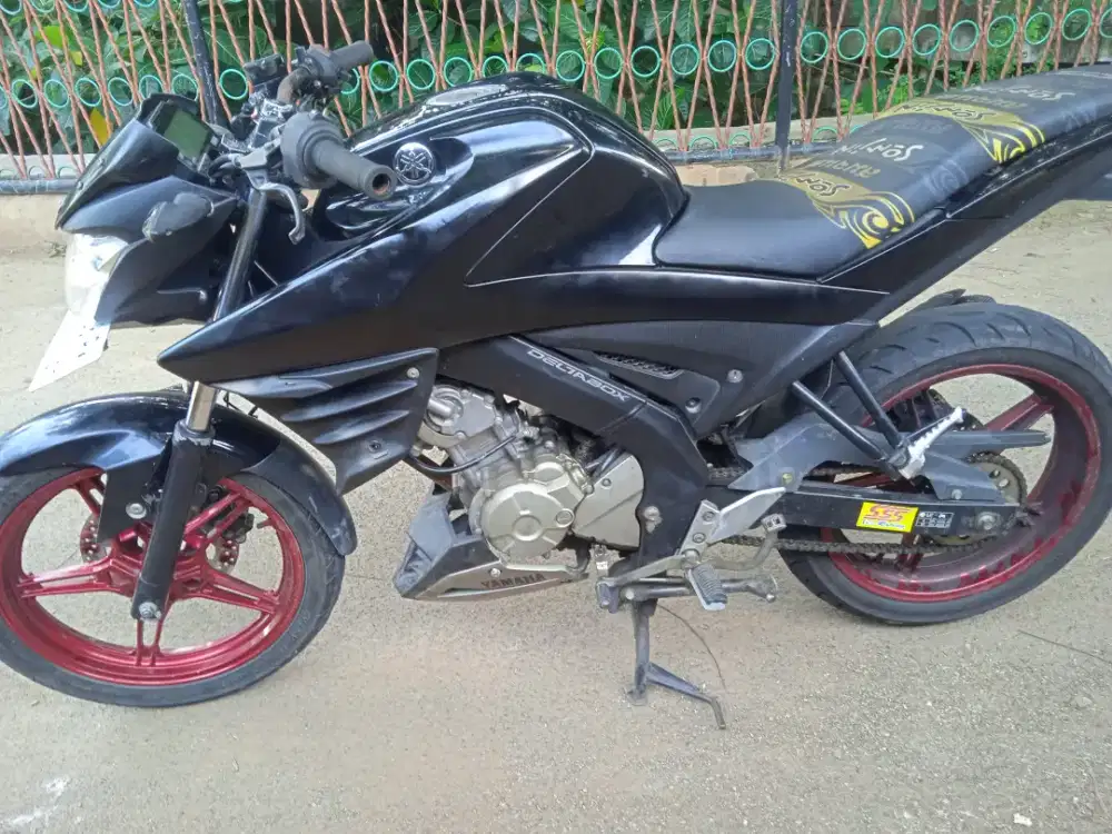 YAMAHA VIXION ADVANCE 150 TAHUN 2017 SIAP PAKAI