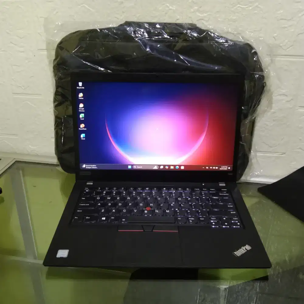 Lenovo thinkpad t490 core i5 gen8 ram 8gb sdd nvme 512gb layar fhd