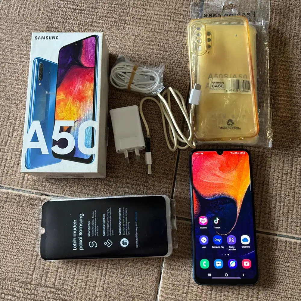 samsung galaxy A50 4/64Gb ex resmi