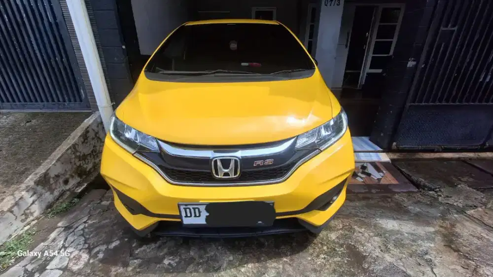 Dijual Mobil Honda Jazz Type Rs Matic Pemakaian Tahun 2018