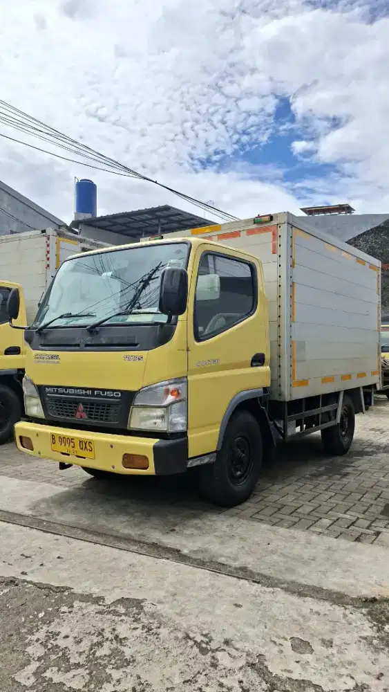Mitsubishi colt diesel 11ps engkel box orsinil 2014