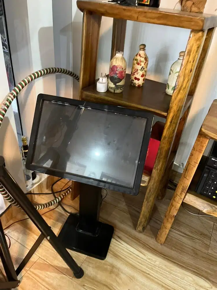 Paket Karaoke Lengkap JBL RM10 II + Ampli + Layar & stand speaker