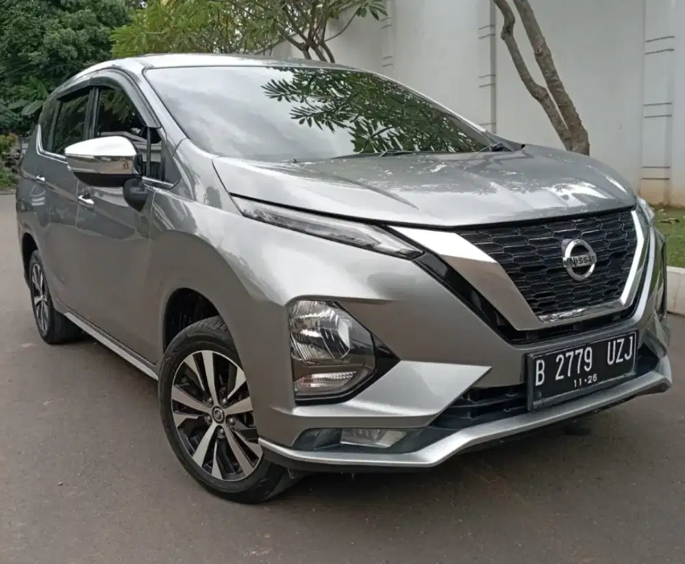 Nissan Livina 1.5 VL AT (Type Tertinggi) 2021 Abu2 Tgn 1 Istimewa Skli