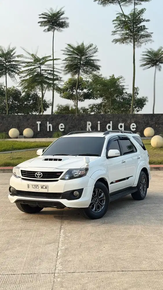 Toyota Fortuner VNT TRD 2015 Diesel, istimewa