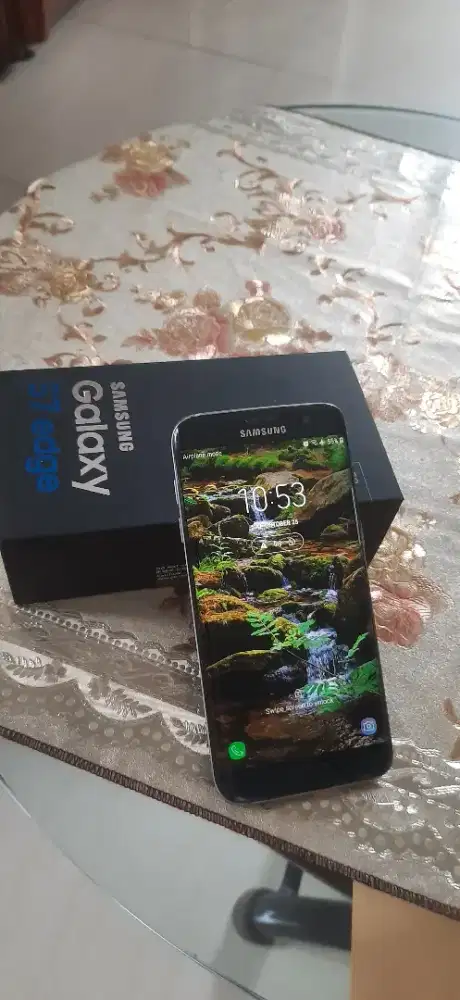 Samsung S7 edge. Sein. Fullset. 4/32