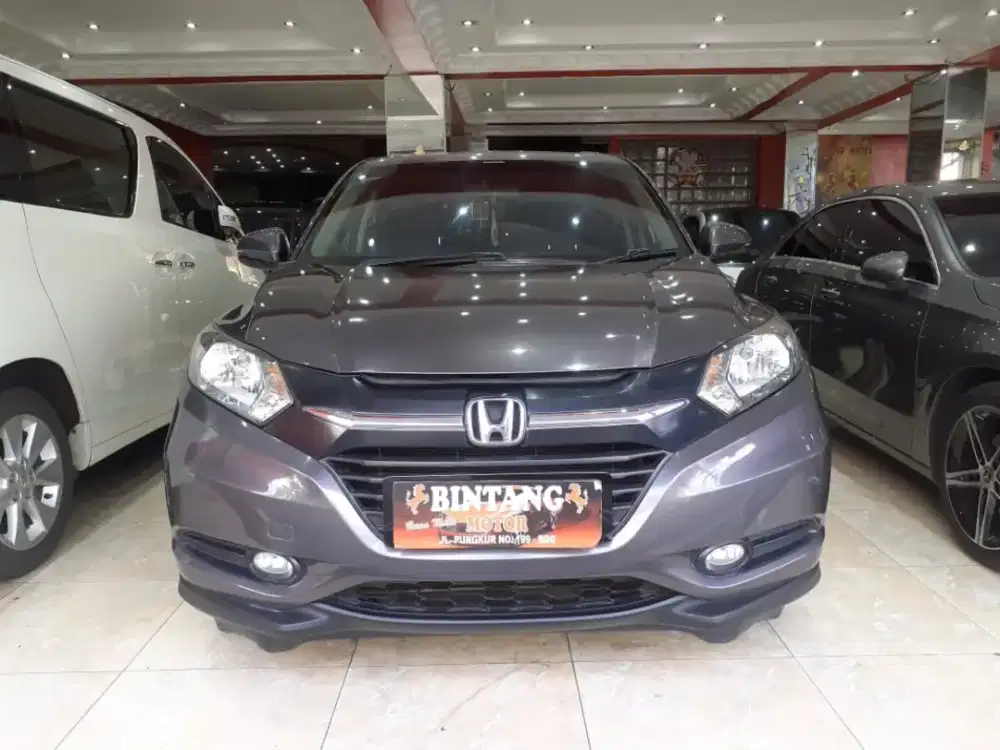HONDA HRV E CVT AT 2017 GREY / MODEL THN 2018 (BINTANG MOTOR)