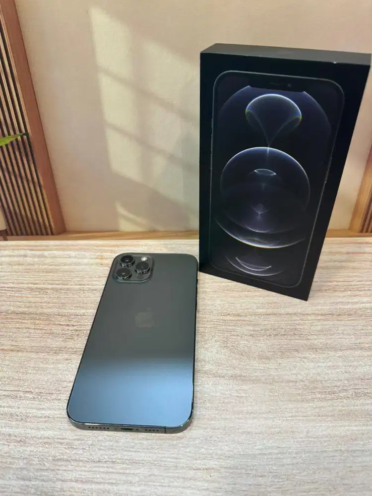 Apple iPhone 12 Pro Max 256GB Graphite Eks iBox BH 90%
