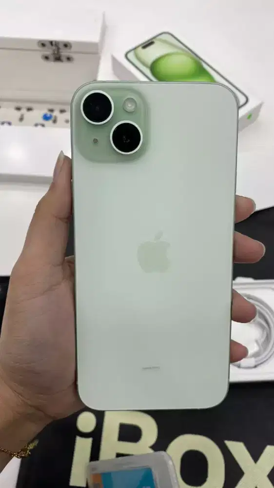 Iphone 15 basic 128gb garansi resmi