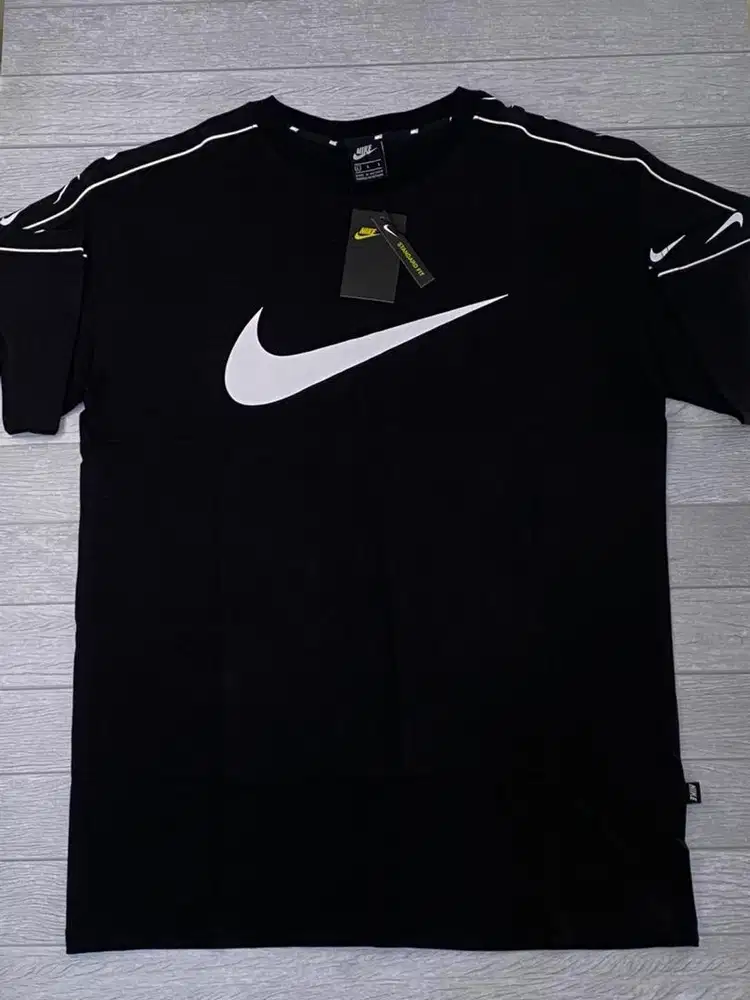 Tshirt nike size L