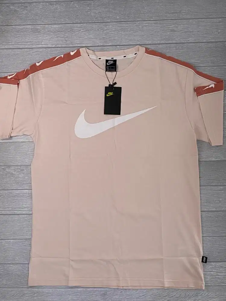 Tshirt nike size L